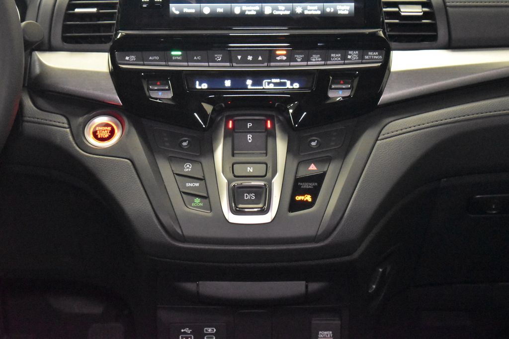 Thumbnail: 2026 Honda Odyssey - 12