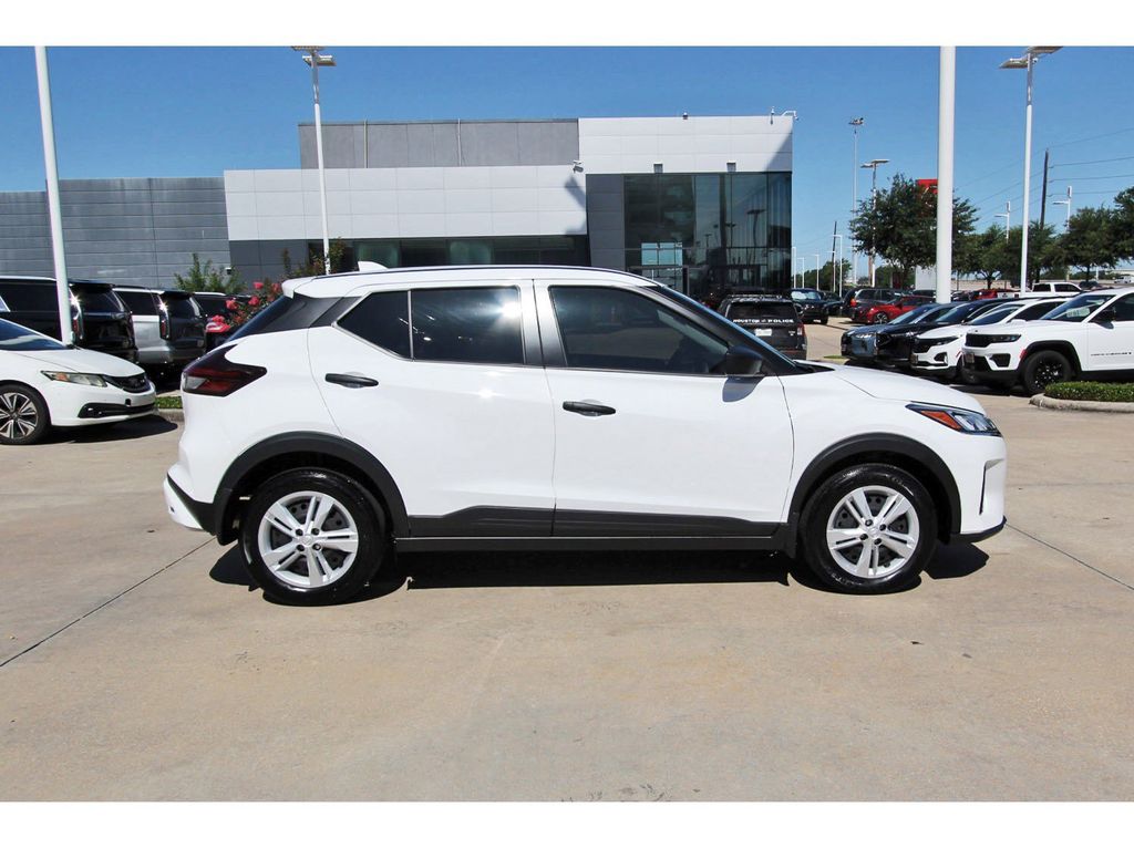 2025 Nissan Kicks Play S White at South Houston Nissan