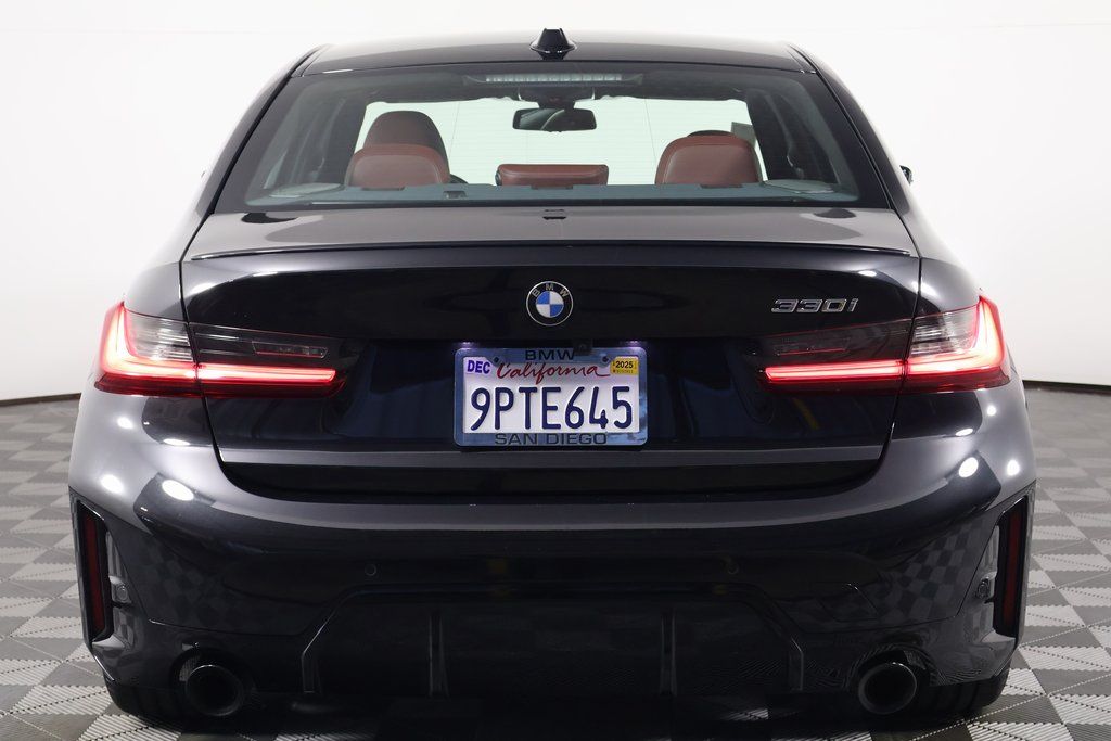 Thumbnail: 2025 BMW 3 Series - 5