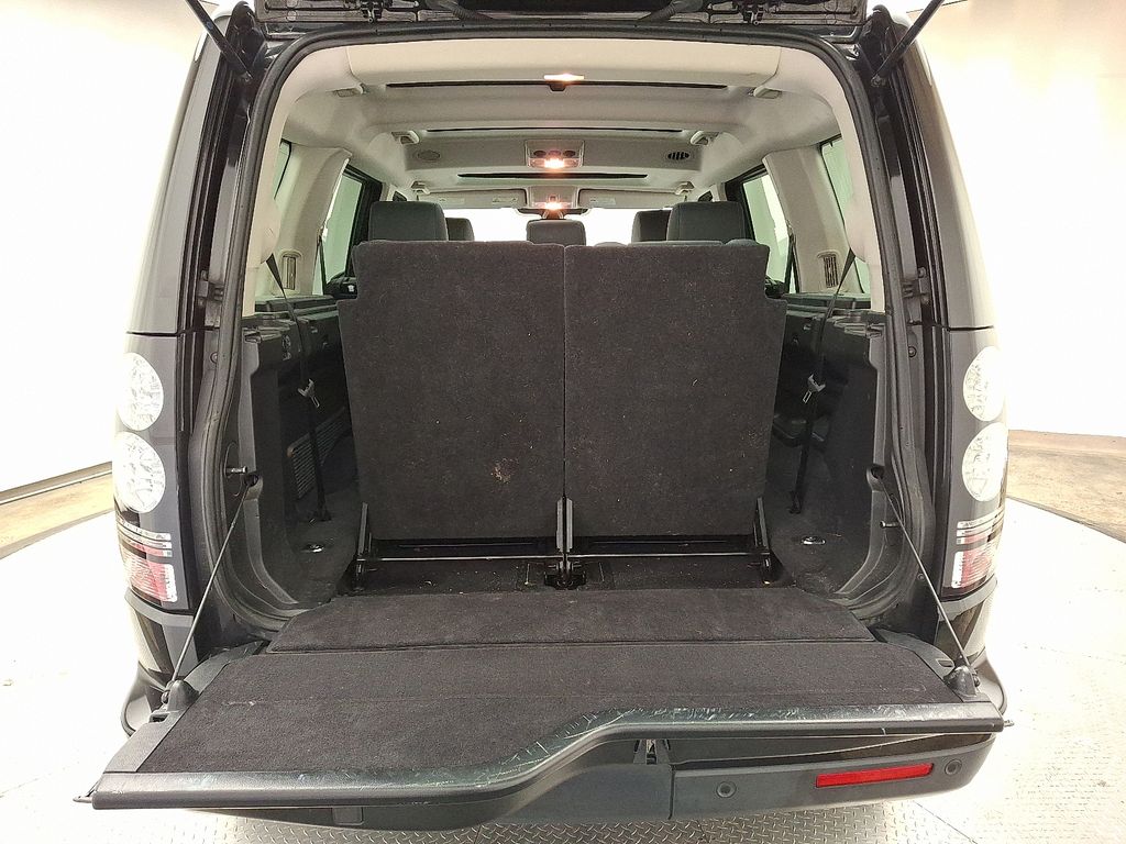2016 Land Rover LR4 HSE 30