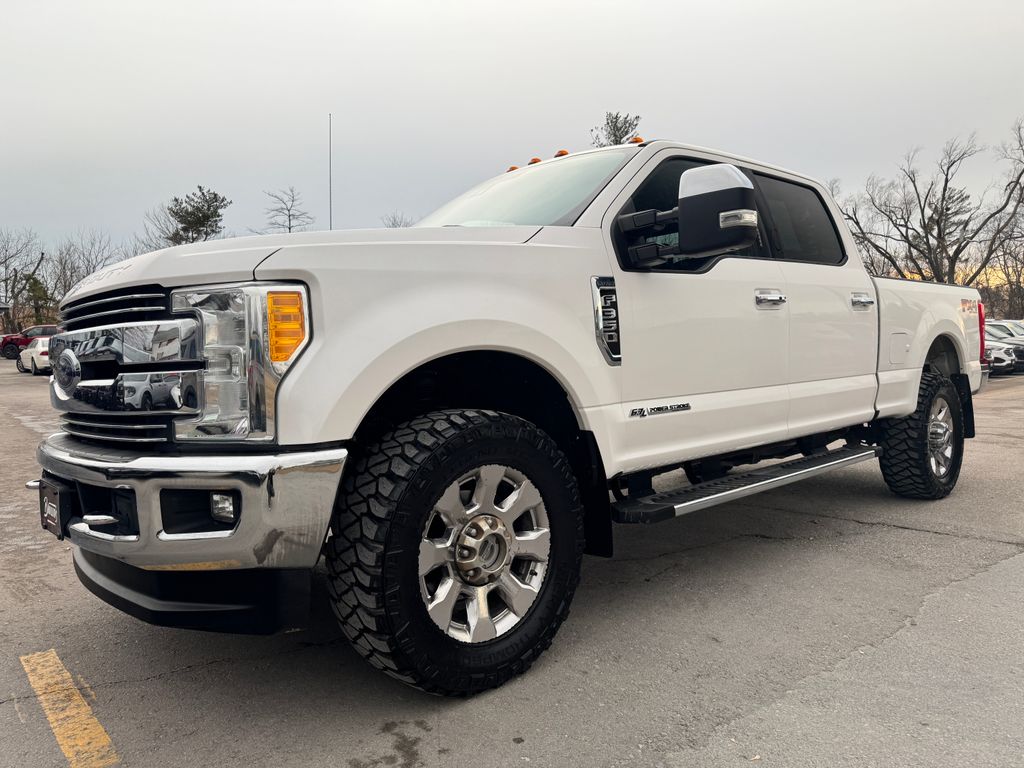 2017 Ford F-350 Super Duty Lariat Crew Cab 4WD