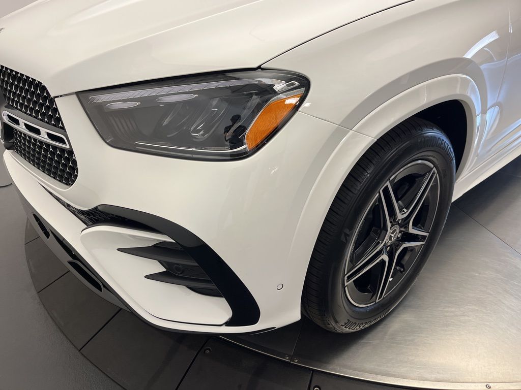 Thumbnail: 2026 Mercedes-Benz GLE - 9
