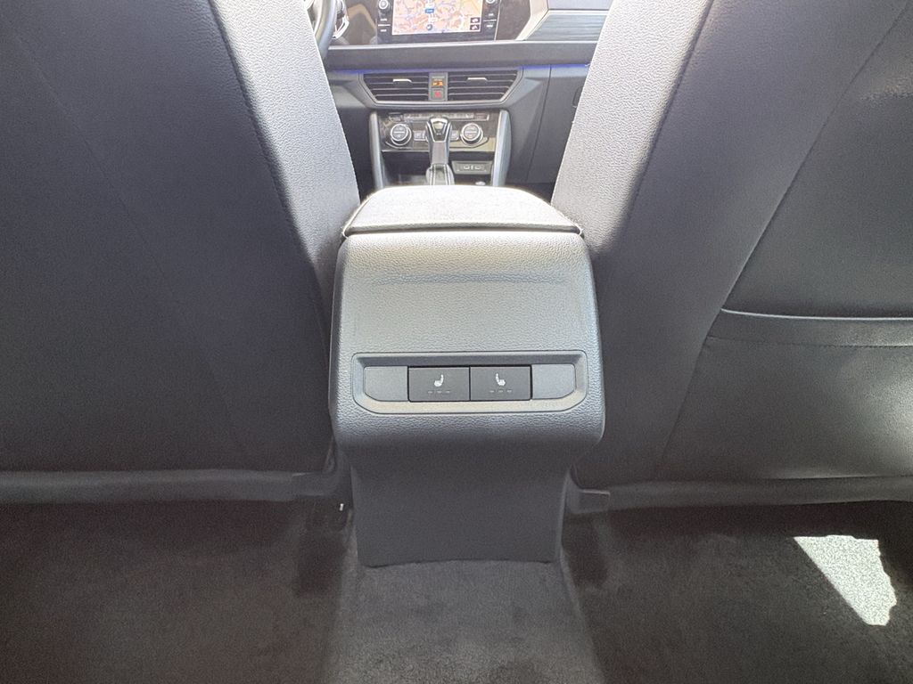 2024 Volkswagen Jetta 1.5T SEL  at Victoria Chrysler Dodge Jeep Ram