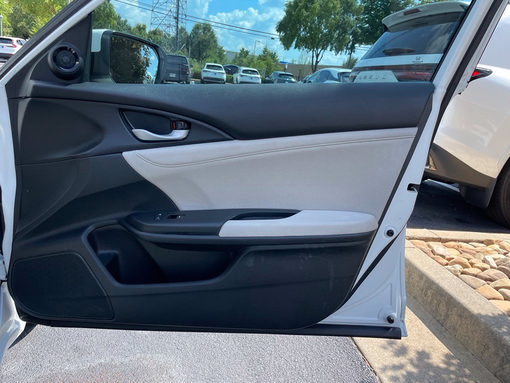 Thumbnail: 2022 Honda Insight - 29
