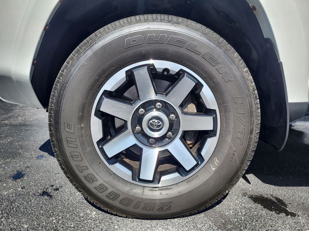 2018 Toyota 4Runner TRD Off Road 10