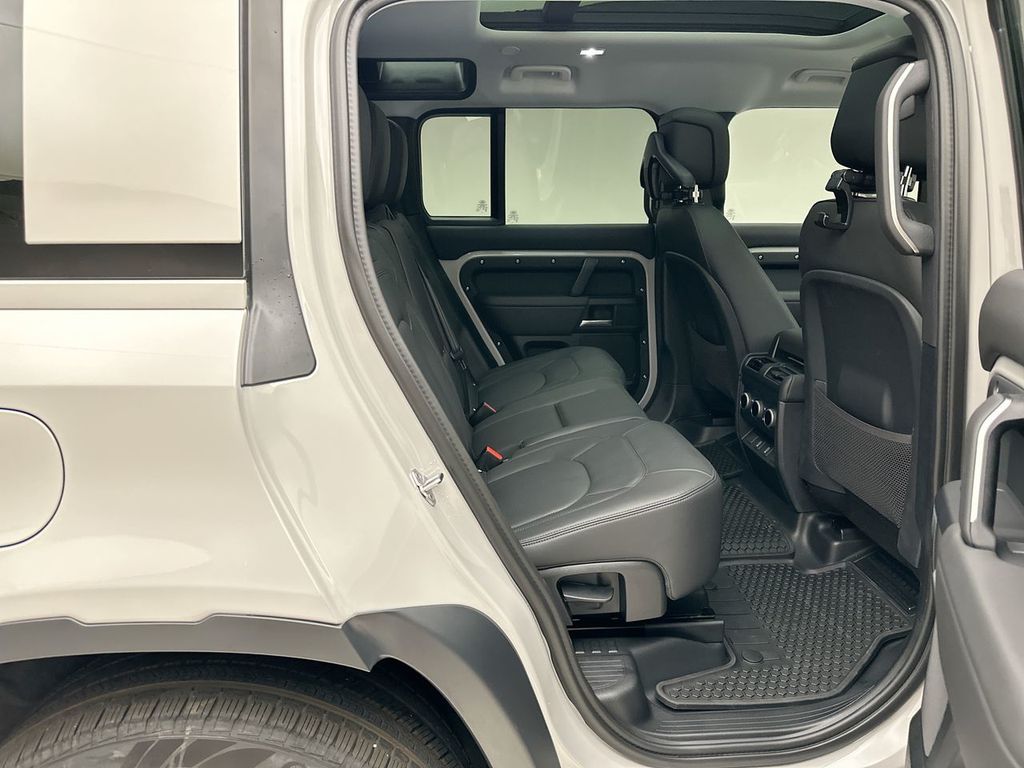 Thumbnail: 2026 Land Rover Defender - 7