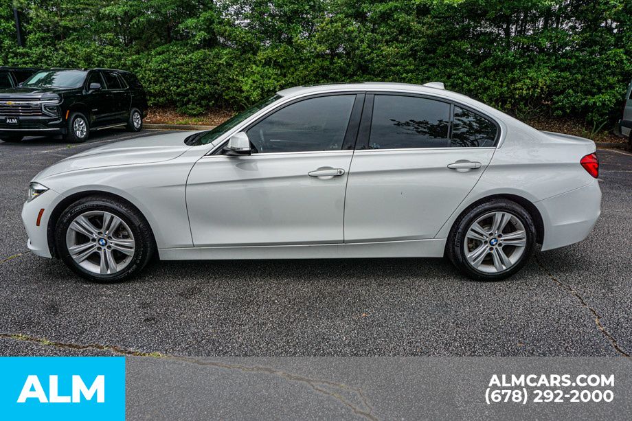 Used 2018 White BMW 330i image 7