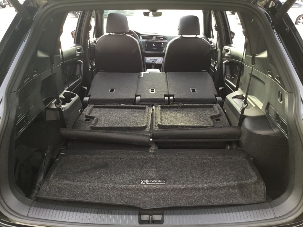 Thumbnail: 2024 Volkswagen Tiguan - 18