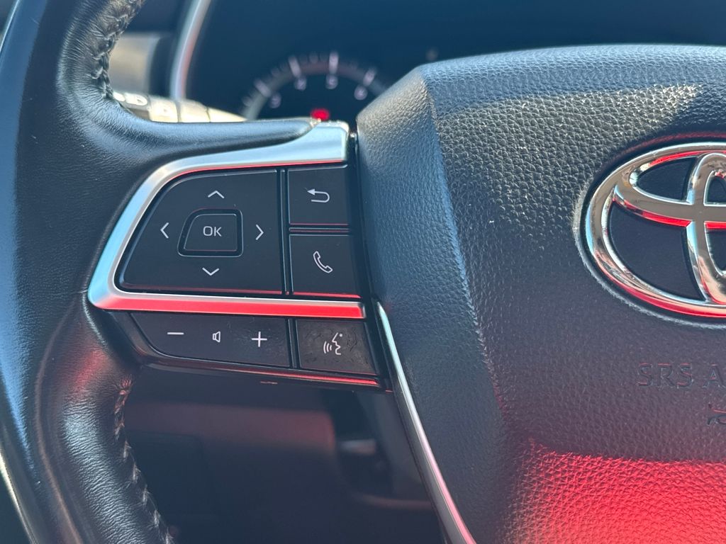 2020 Toyota Highlander XLE photo 21