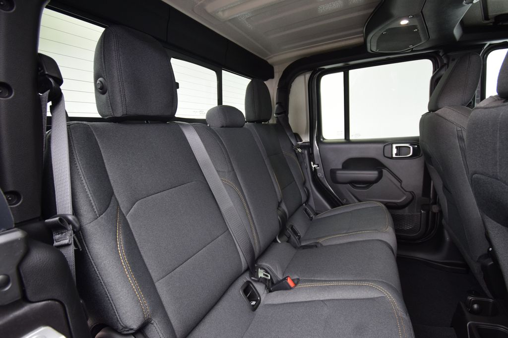 new 2026 Jeep Gladiator car, priced at $47,570