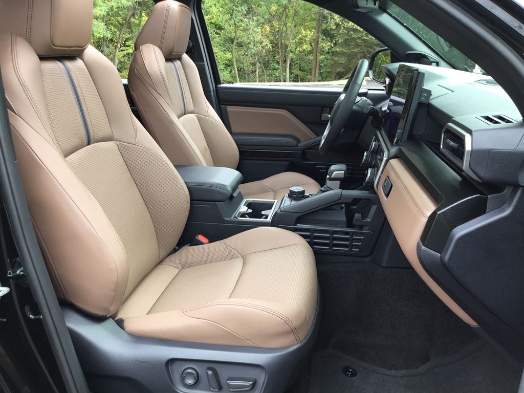 Thumbnail: 2025 Toyota 4Runner - 13