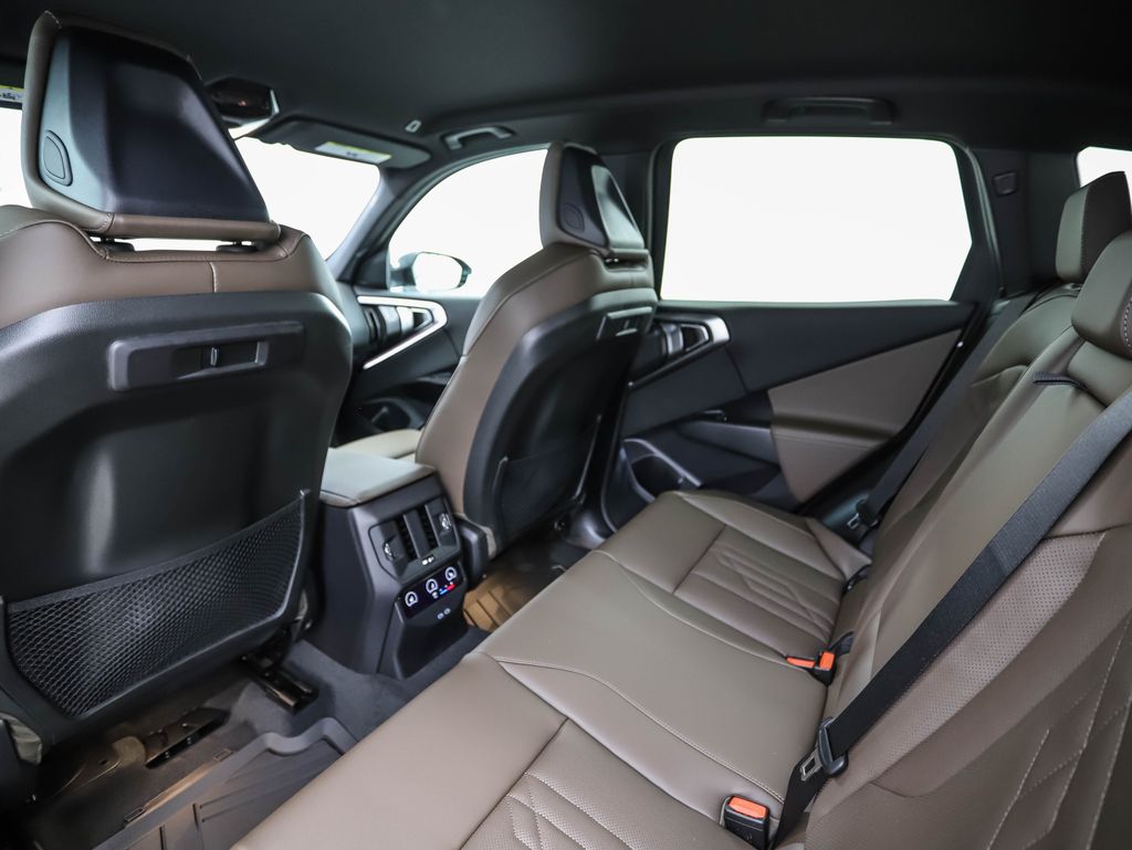 Thumbnail: 2026 BMW X3 - 22