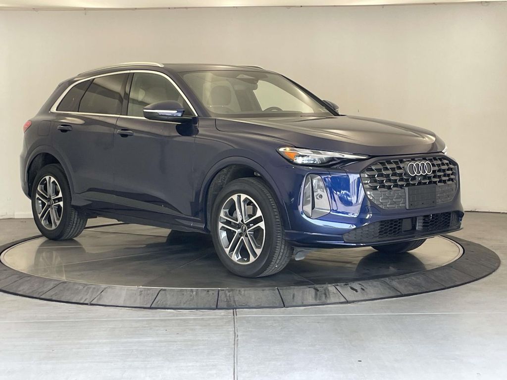 2025 Audi Q5 2.0T Premium - 8