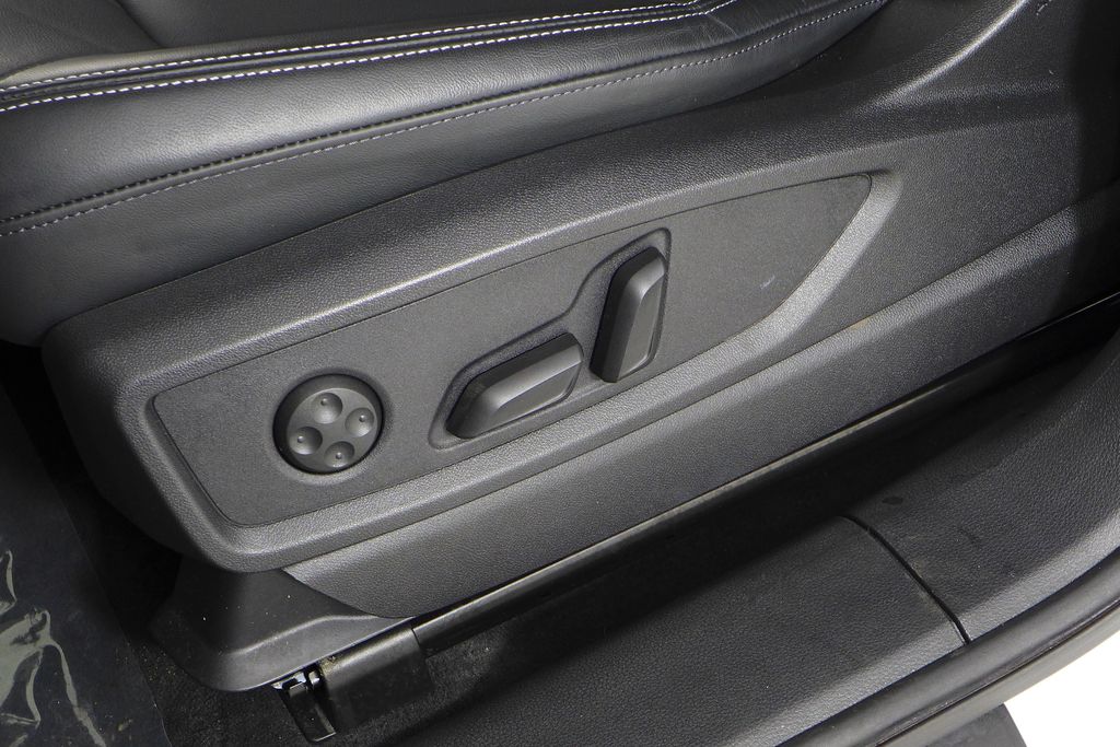 Thumbnail: 2023 Audi Q5 - 22