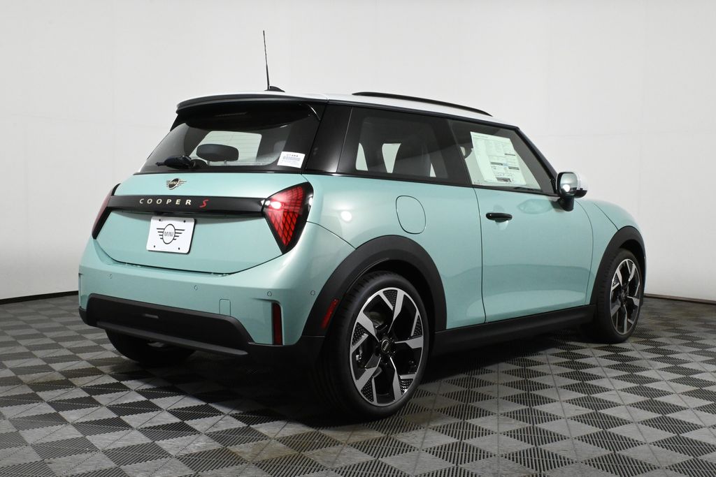 2025 MINI Cooper S 7