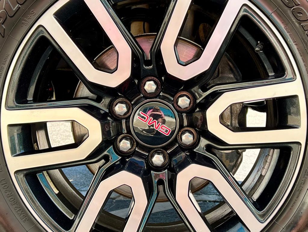 2023 GMC Sierra 1500 AT4 photo