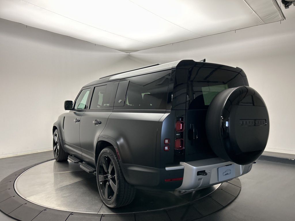 Thumbnail: 2024 Land Rover Defender - 3