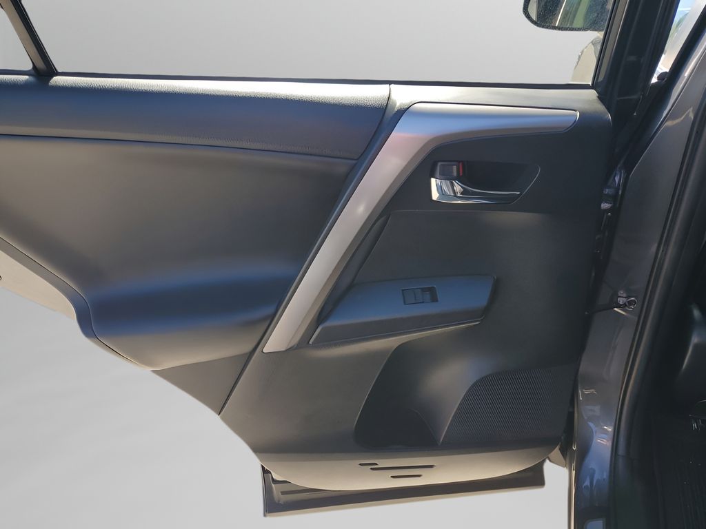 Used Car 2018 Toyota Rav4  Xle For Sale Under $25,000 In Austin, Texas