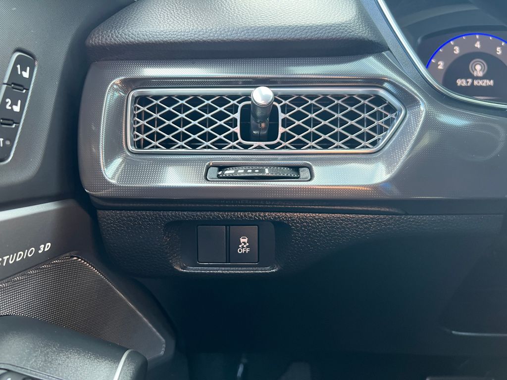 Thumbnail: 2025 Acura Integra - 17