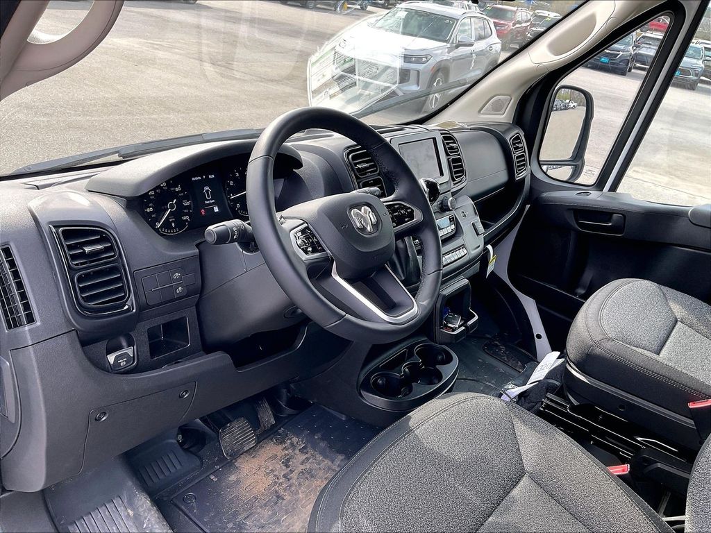 2026 Ram ProMaster 1500 — photo 9