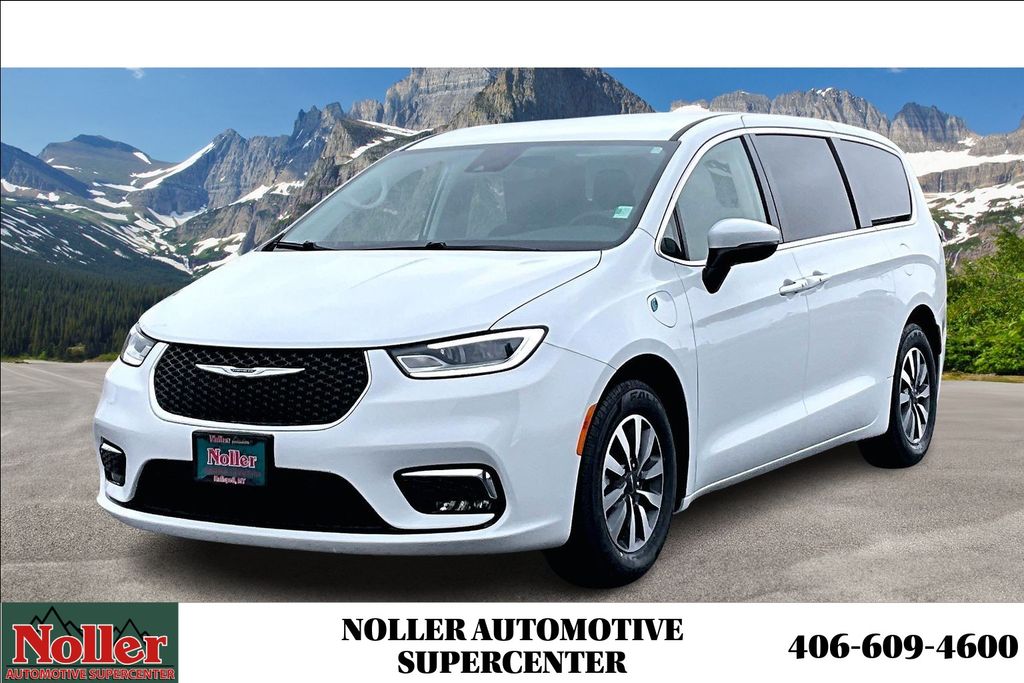 2023 Chrysler Pacifica Hybrid Touring L FWD