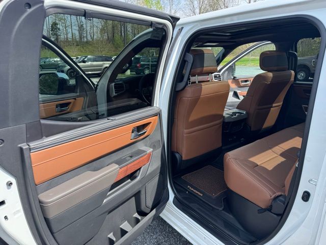 2025 Toyota Tundra 1794 Edition - Photo 16
