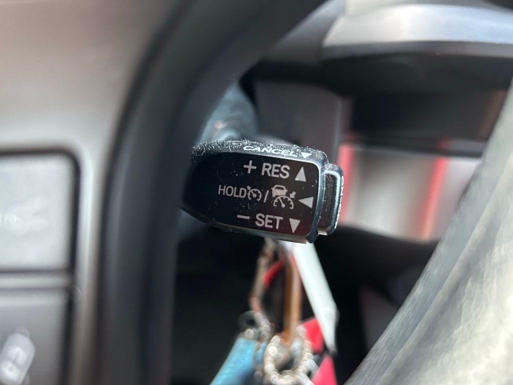 Thumbnail: 2022 Toyota Tacoma - 22