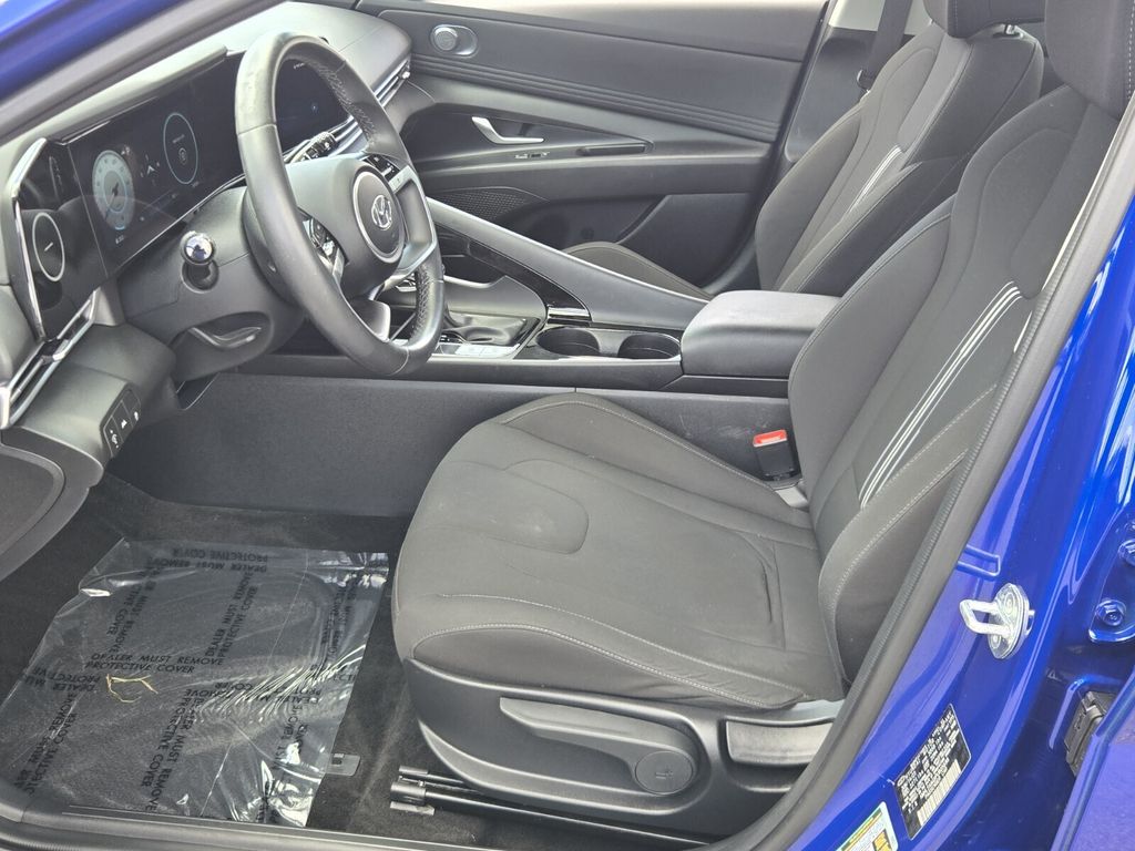 2023 Hyundai Elantra - $18,499