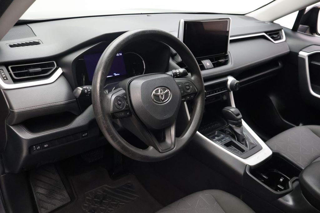 Thumbnail: 2023 Toyota RAV4 - 15