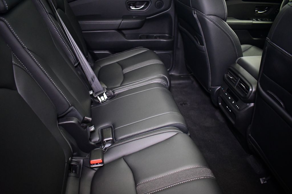 Thumbnail: 2025 Honda Pilot - 30