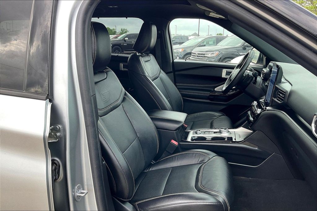 Used 2022 Ford Explorer ST 4D Sport Utility