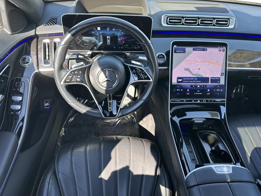 Thumbnail: 2022 Mercedes-Benz S-Class - 32