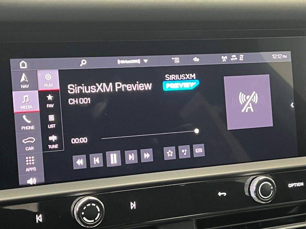 Thumbnail: 2023 Porsche Macan - 14