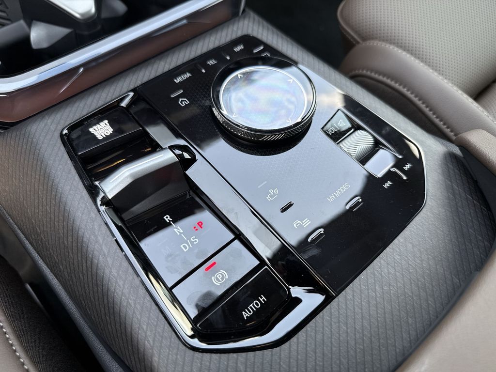Thumbnail: 2026 BMW X3 - 16