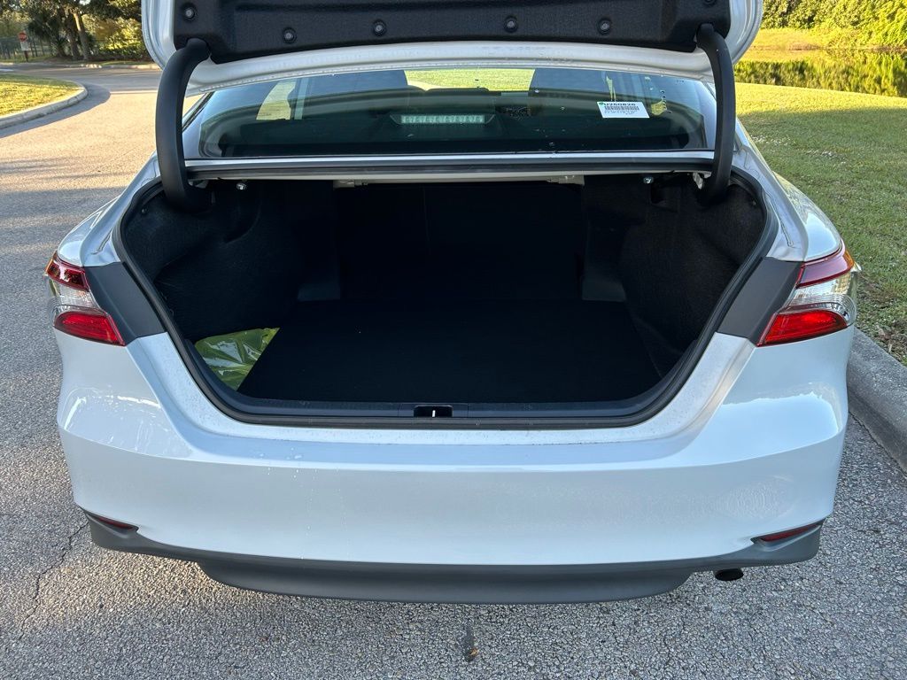 Thumbnail: 2024 Toyota Camry - 10