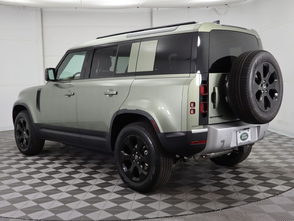 2025 Land Rover Defender 110 7