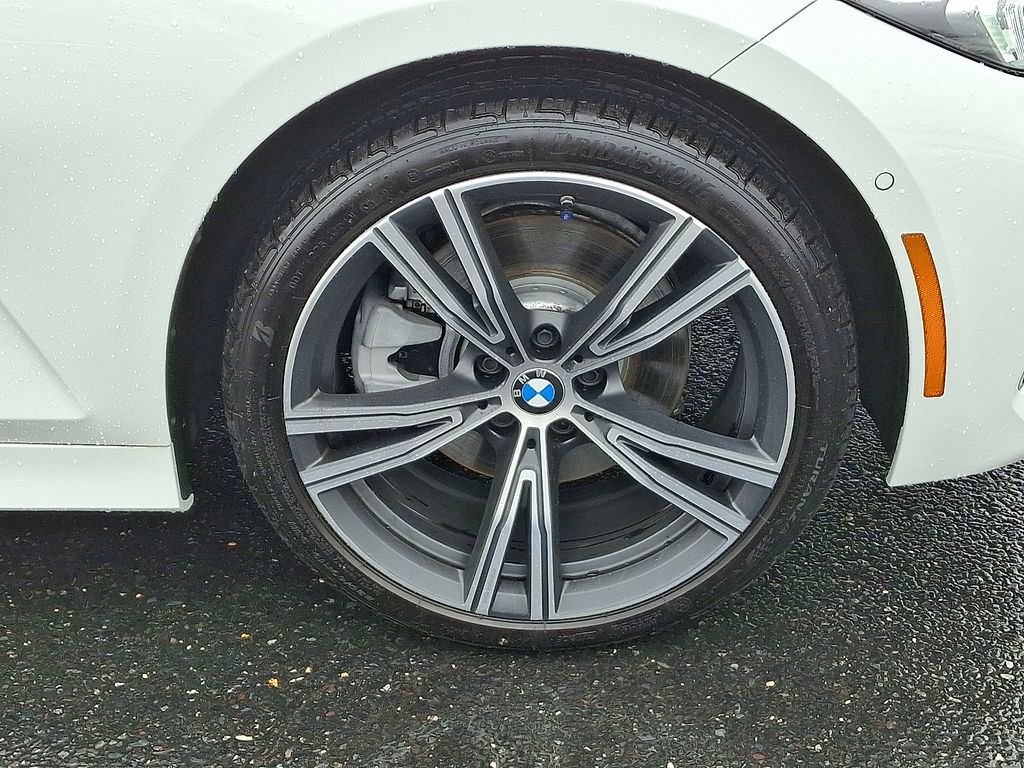 Thumbnail: 2024 BMW 3 Series - 8