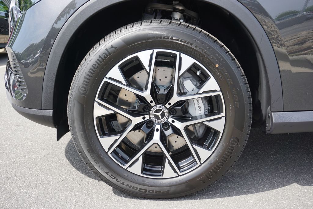 2025 Mercedes-Benz GLC 350 10