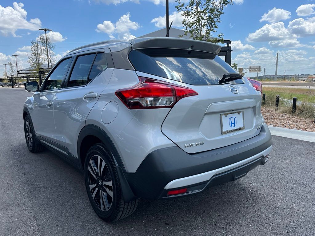 Thumbnail: 2019 Nissan Kicks - 6