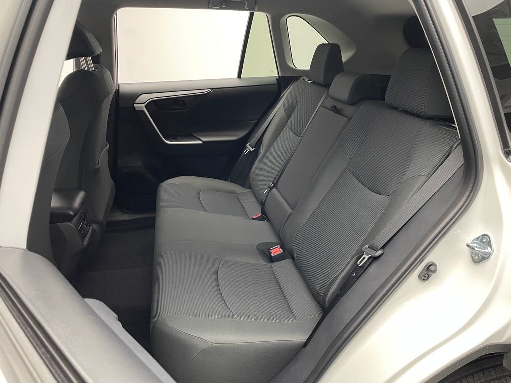 Thumbnail: 2025 Toyota RAV4 - 32