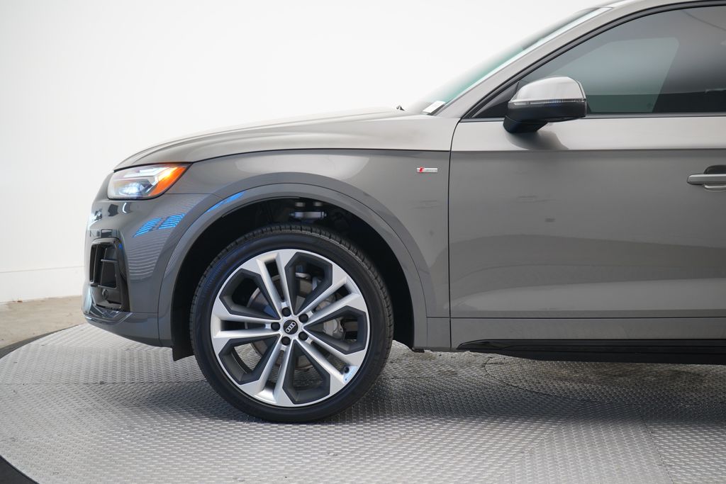 Thumbnail: 2023 Audi Q5 - 2