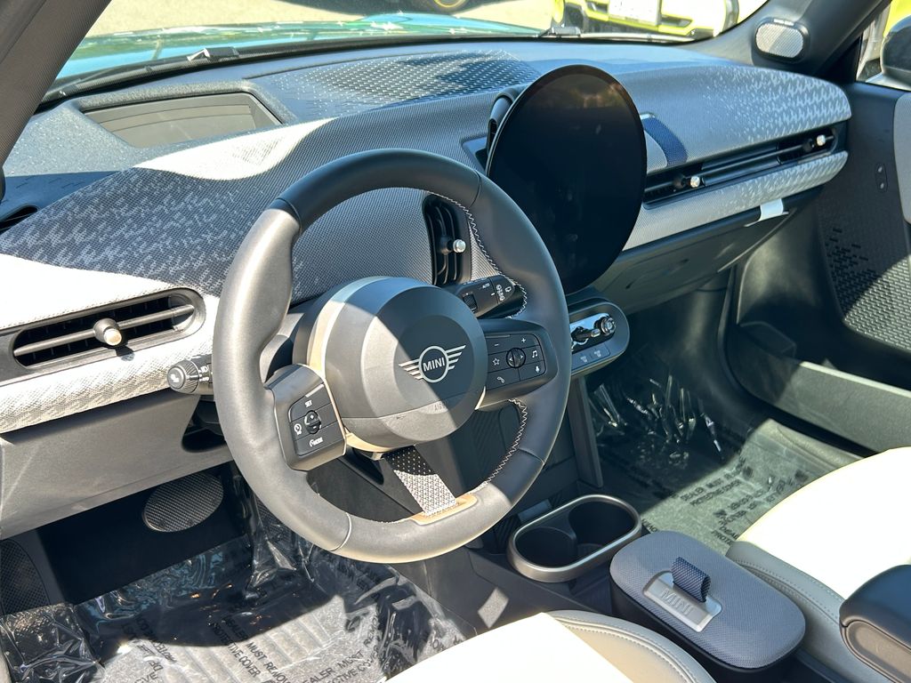 2025 MINI Cooper S 12