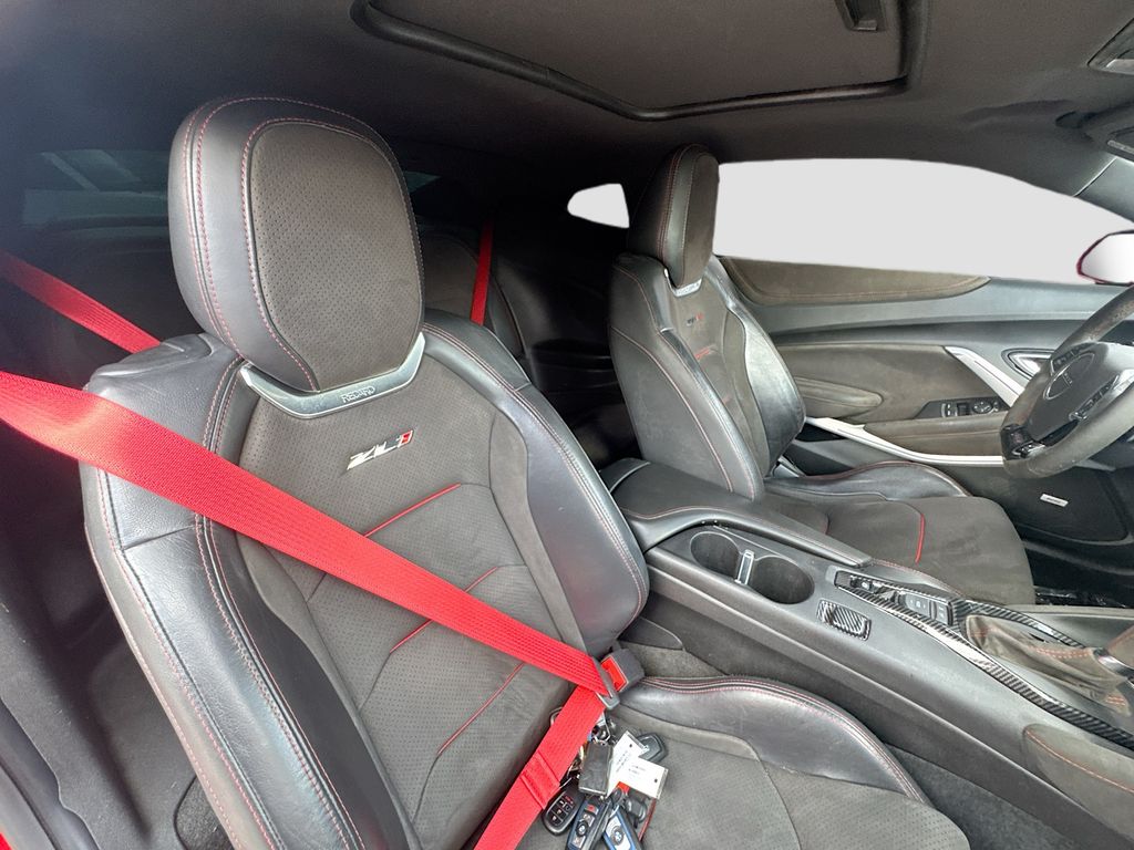 Used 2019 Red Chevrolet ZL1 image 28