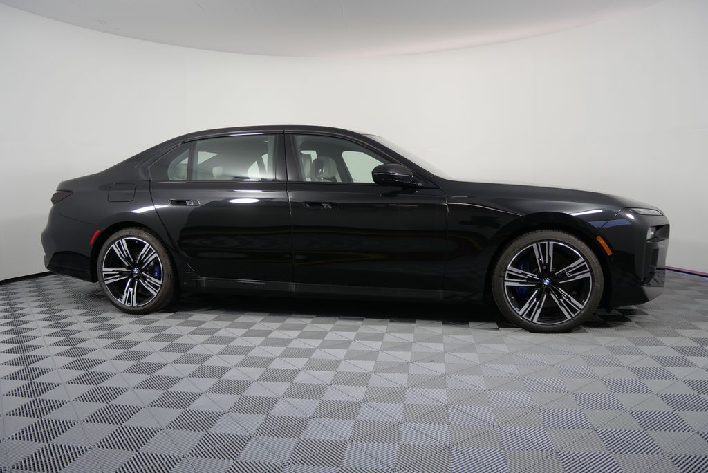 2025 BMW 7 Series 760i xDrive 2