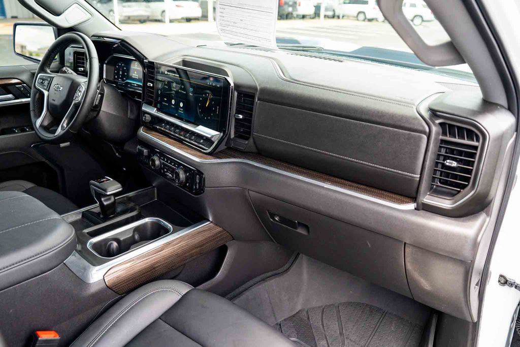 Used Car 2025 Chevrolet Silverado 1500  Lt Trail Boss For Sale Under $60,000 In Austin, Texas