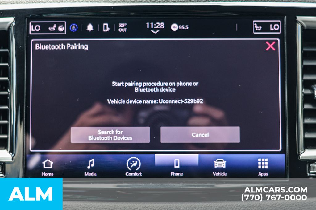 2023 Chrysler Pacifica Touring L photo 38