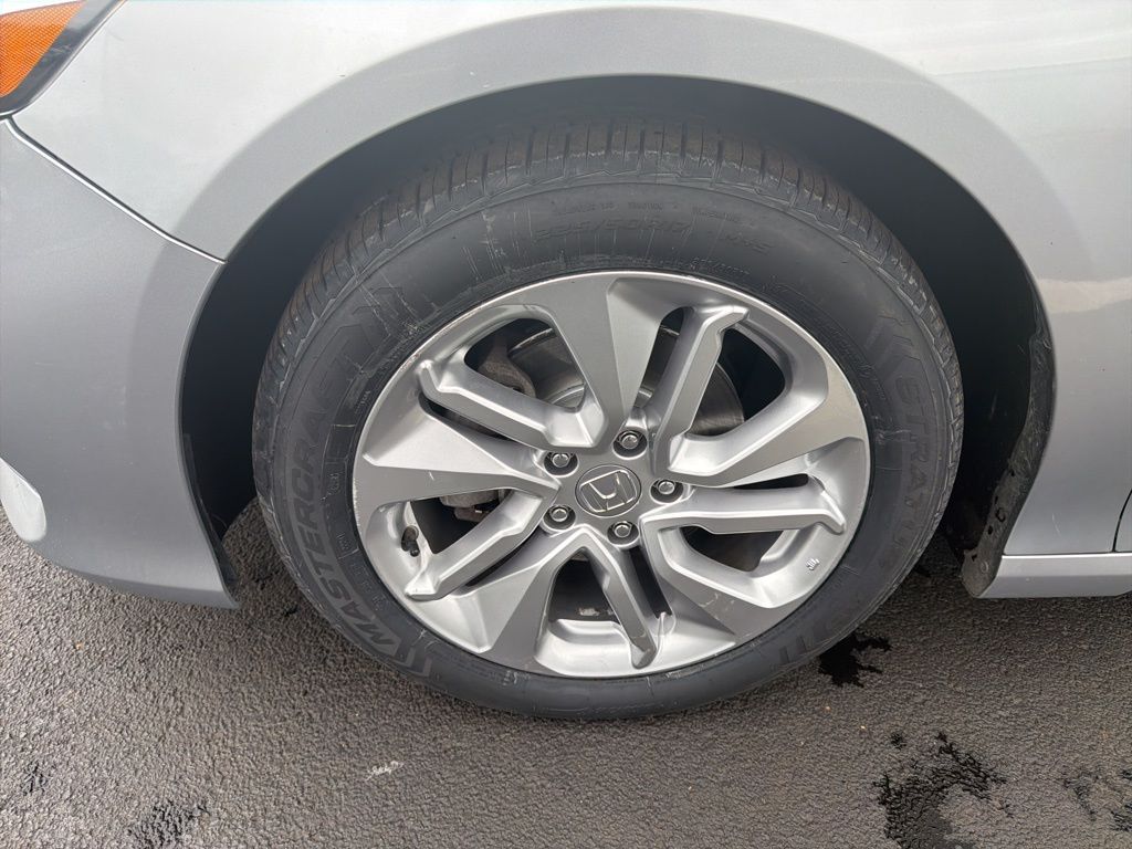 Thumbnail: 2019 Honda Accord - 10