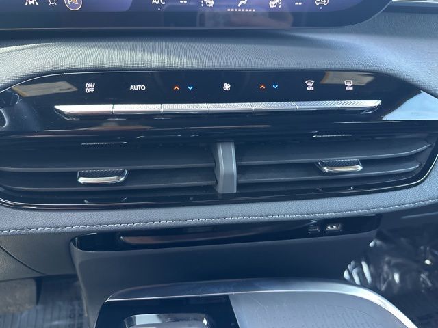 Used 2025 Buick Enclave SUV