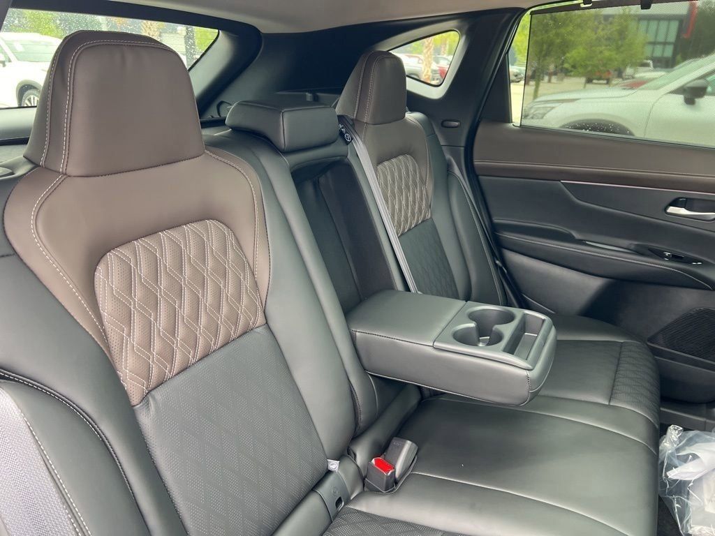 2025 Super Black Nissan Murano Platinum AWD SUV