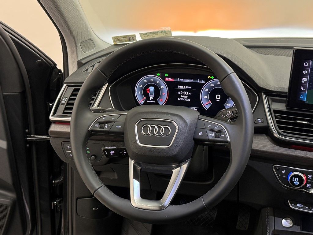 Thumbnail: 2025 Audi Q5 - 28